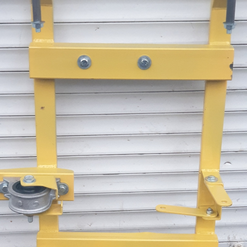 Підрамник роздавки на ниву ВАЗ 2121, ВАЗ 21213, ВАЗ 21214, ВАЗ 2123 НІВА ШЕВРОЛЕ Підрамник роздавки на ниву ВАЗ 2121, ВАЗ 21213, ВАЗ 21214, ВАЗ 2123 НІВА ШЕВРОЛЕ