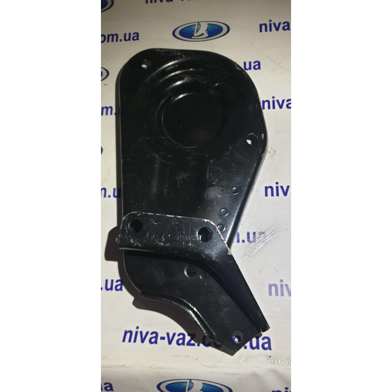 Чашка пружини ВАЗ 2121-2123 передньої підвіски права ласта Чашка пружини ВАЗ 2121-2123 передньої підвіски права ласта