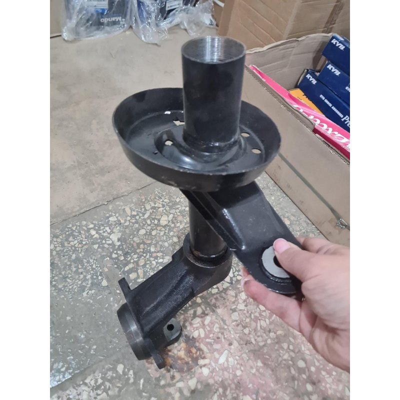 Кулак поворотний правий Ланос 1,6 Нексія 96185192 Кулак поворотний правий Ланос 1,6 Нексія 96185192