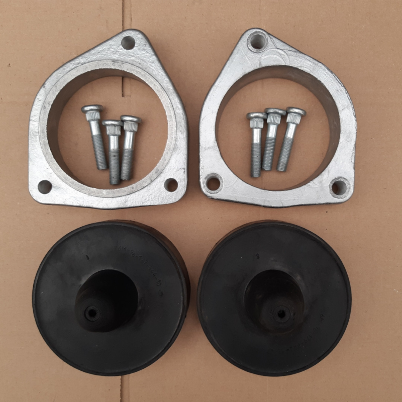 Проставки Ніссан Ліф Nissan Leaf для збільшення кліренсу комплект задніх і передніх висота 30 мм